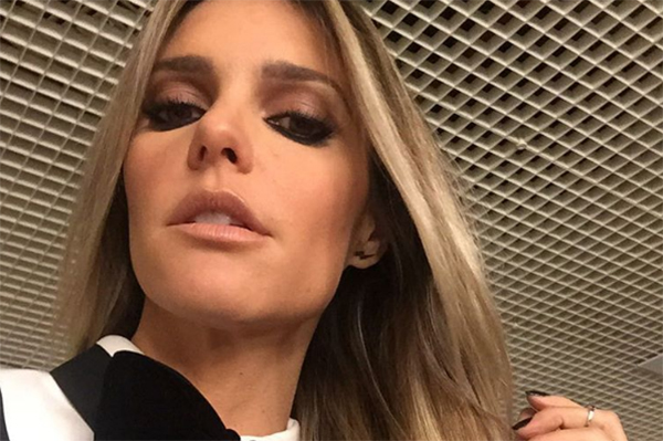 Fernanda Lima publica foto de quando era criança no Instagram e brinca: “Cabelo Chitão”