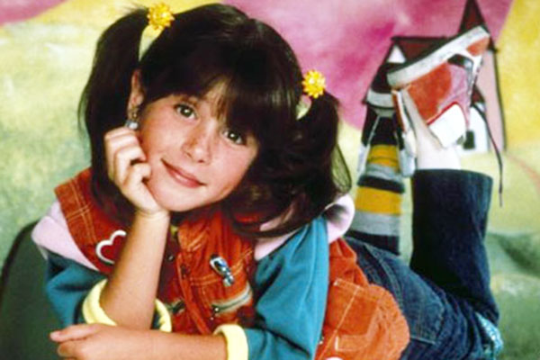 Lembra dela? Atriz de ‘Punky, a Levada da Breca’ é casada e tem três filhos; veja o antes e depois