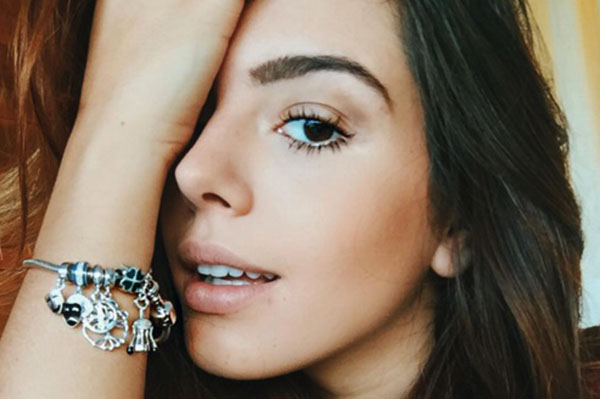 Giovanna Lancellotti publica foto ao lado da mãe e seguidores comentam semelhança: “parecem irmãs”