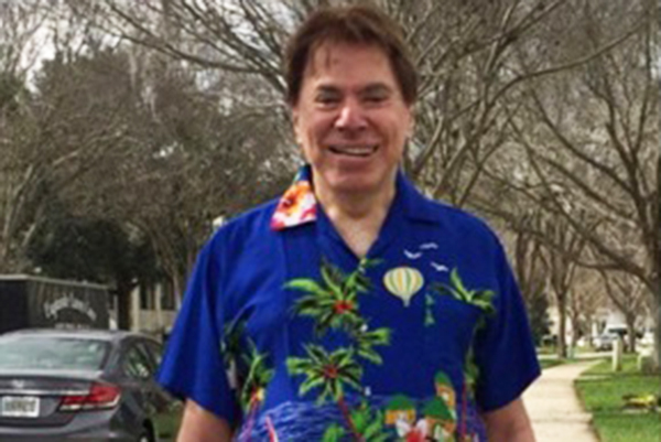 Filho de Patrícia Abravanel é fotografado usando “look” do avô Silvio Santos