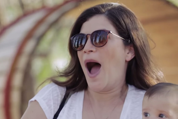 Homem surpreende familiares ao fazer a barba pela primeira vez em 14 anos