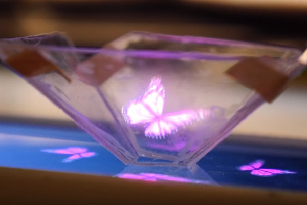 Vídeo simples ensina como transformar seu celular num projetor de hologramas 3D
