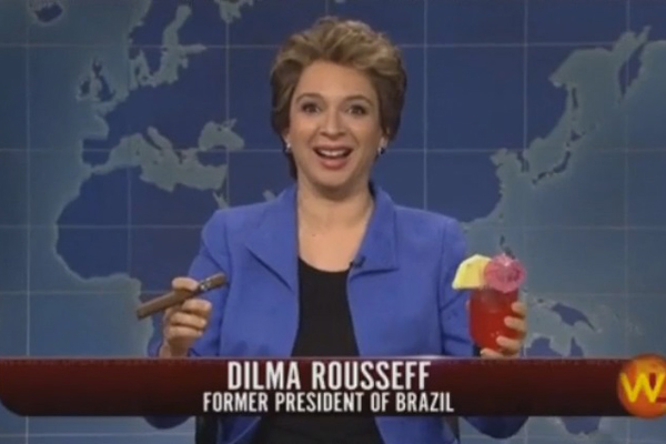 Afastada do cargo, Dilma Rousseff vira piada em quadro do programa “Saturday Night Live”