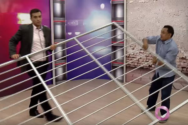 Apresentador de afiliada do SBT quebra cenário após dar notícia sobre violência