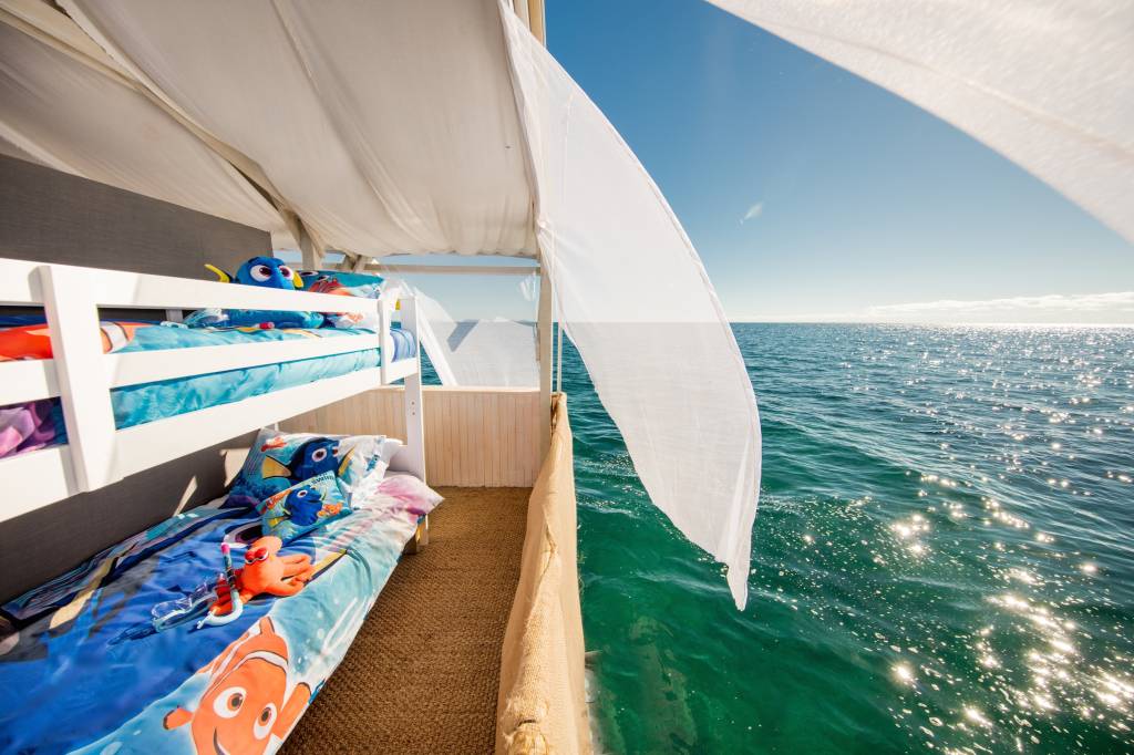 airbnb-great-barrier-reef-kids-room