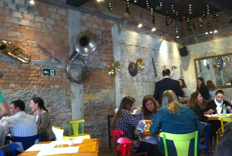 Onde tomar cerveja à vontade e passar no teste do bafômetro