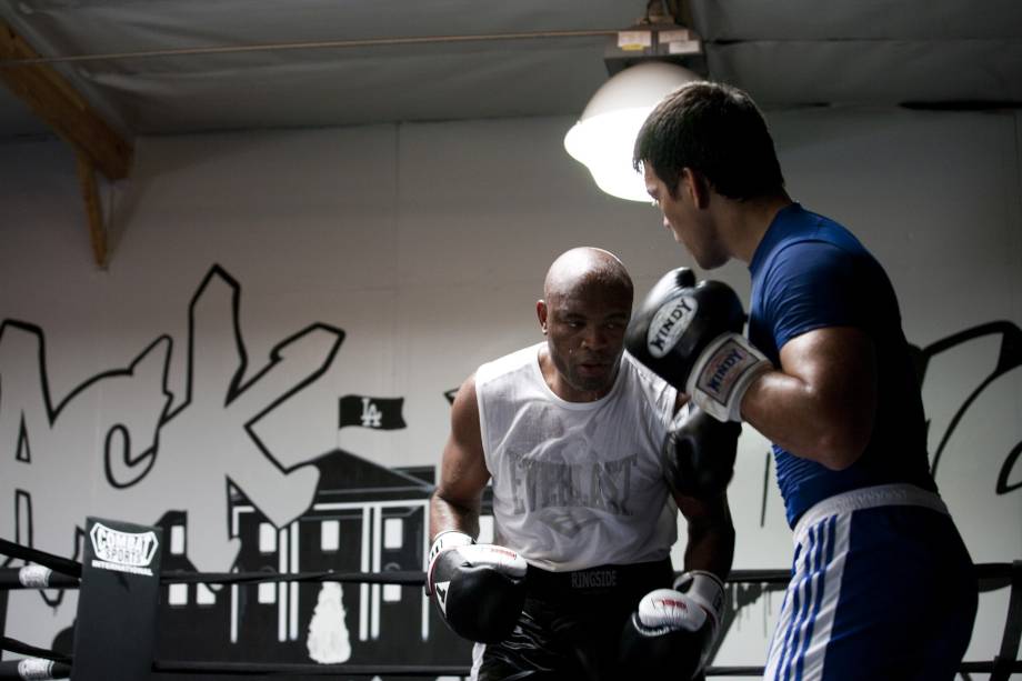 Anderson Silva em um treino com Lyoto Machida: duas referências do UFC