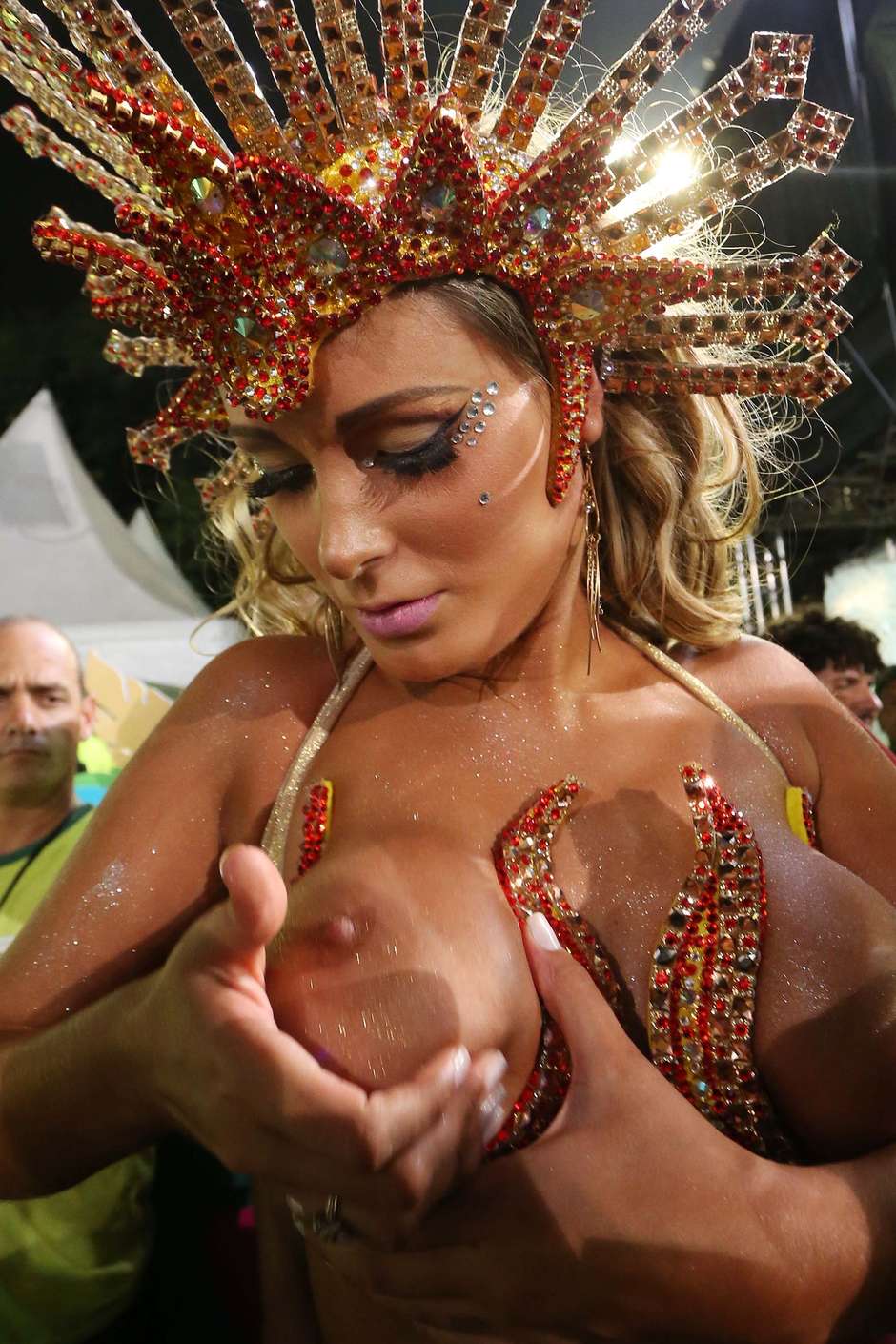 Andressa Urach publica mensagem nas redes sociais desprezando o Carnaval