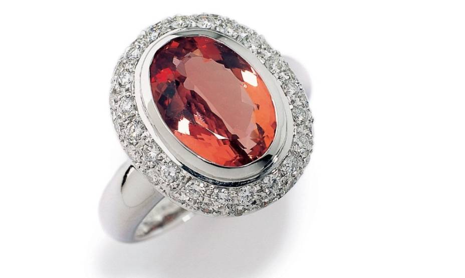 Anel de topázio com diamantes e ouro branco, da Amsterdam Sauer Anel de topázio com diamantes e ouro branco, da Amsterdam Sauer