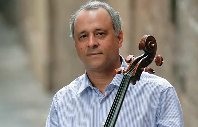 O violoncelista Antonio Meneses O violoncelista Antonio Meneses