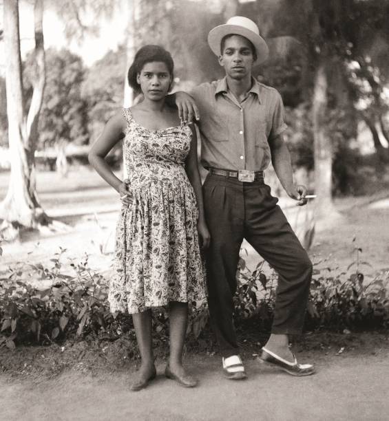 em>Pareja en el camino</em>, 1964 (1933-2010, Santiago de los Caballeros) - Imagem digital