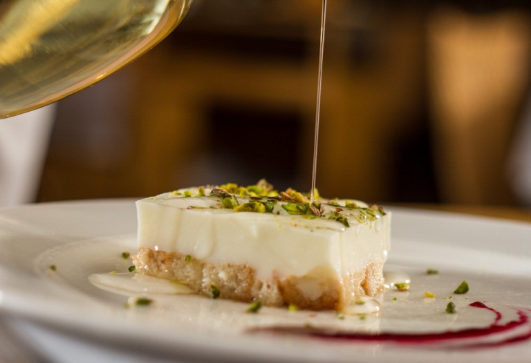 arabia_sj_fotorafaelwainberg-torta-nata
