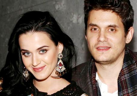 John Mayer dedica música para Katy Perry em show de sua nova turnê.