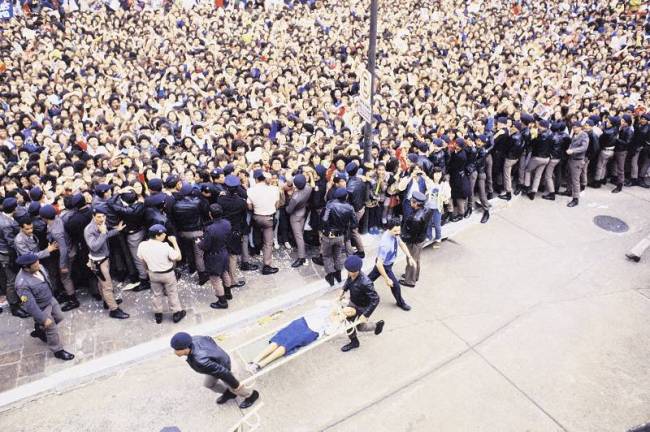 Menudos - 1985 - barreira policial