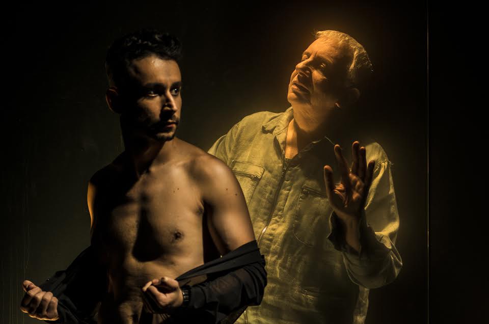 Paulo Verling e Marco Nanini: "Beije Minha Lápide" está no Teatro Anchieta (Foto: Cabéra)