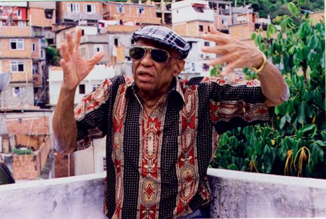 Bezerra da Silva: morto em 2005, o sambista é tema do documentário musical Onde a Coruja Dorme
