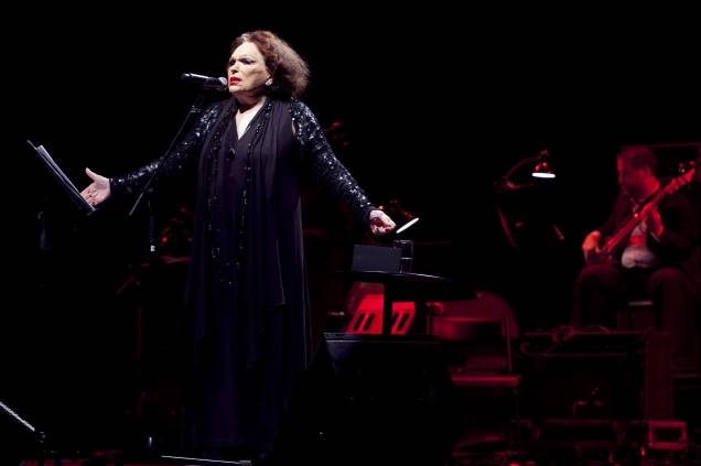 Bibi Ferreira no seu show "De Pixinguinha a Noel, Passando por Gardel", que comemora seus 70 anos de carreira. Bibi Ferreira no seu show "De Pixinguinha a Noel, Passando por Gardel", que comemora seus 70 anos de carreira.