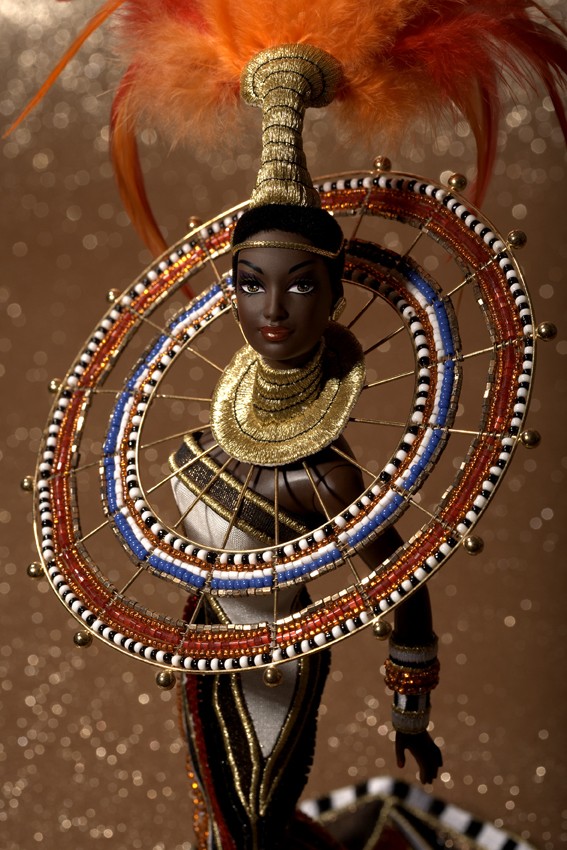 Barbie Deusa da África: rara e a mais valiosa boneca da exposição criada pelo estilista Bob Mackie Barbie Deusa da África: rara e a mais valiosa boneca da exposição criada pelo estilista Bob Mackie