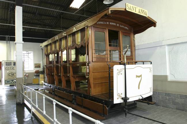 Bonde de tração animal de 1900, no Museu dos Transportes Públicos Gaetano Feroll