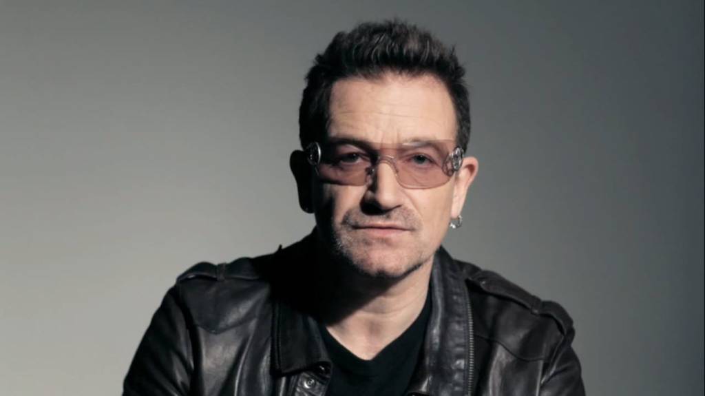 Bono Vox cai de bicicleta e vai precisar passar por cirurgia
