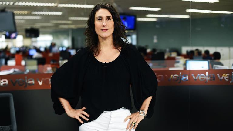 Pose de apresentadora: "dizem que tenho intimidade com a câmera"