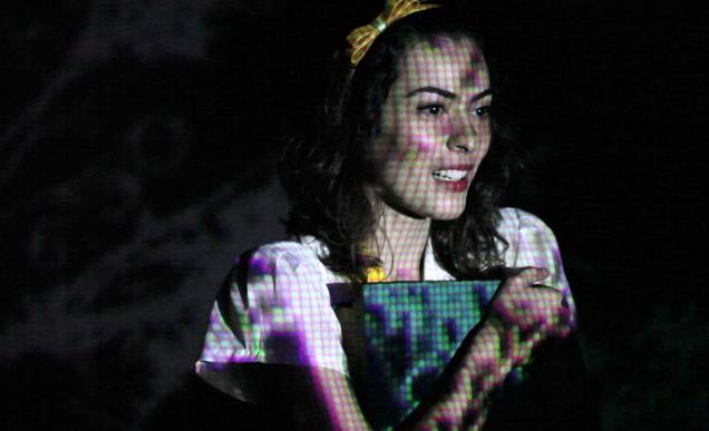 Brincar de Pensar - Contos de Clarice Lispector no Palco para Pessoas Grandes e Pequenas Brincar de Pensar - Contos de Clarice Lispector no Palco para Pessoas Grandes e Pequenas