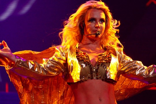 Britney Spears em Femme Fatale: músicas do último álbum e hits da carreira