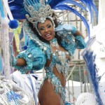 Bruna Amorim, uma das musas da escola Águias de Ouro (foto: Divulgação)