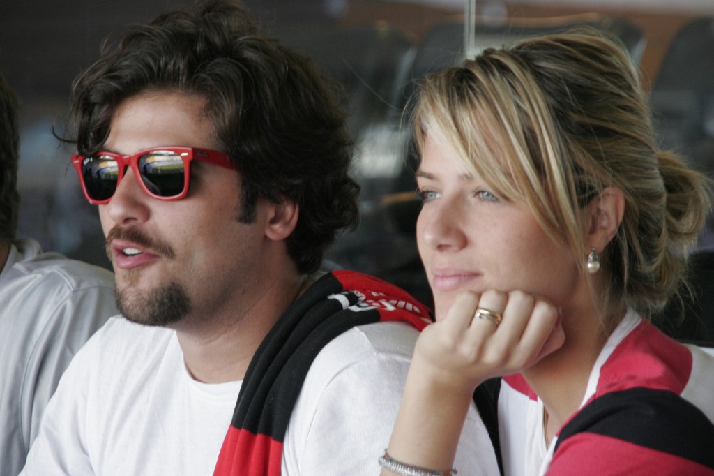 Com a mulher, Giovana Ewbank: "Se estou casado é porque amo" (Foto: Christian Rodrigues)