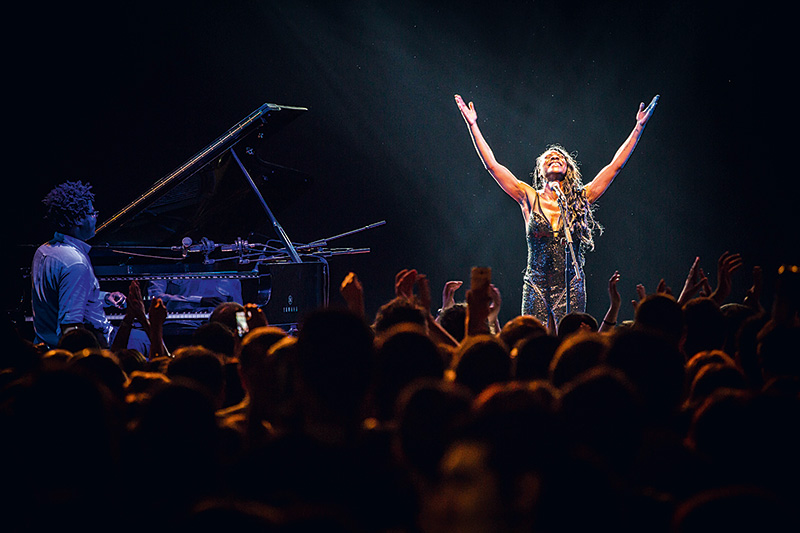 A cantora: única apresentação no HSBC Brasil