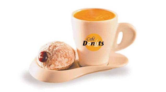 Café expresso com minidonuts