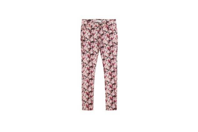 A calça florida era R$ 119,90 e baixou para R$ 69,90