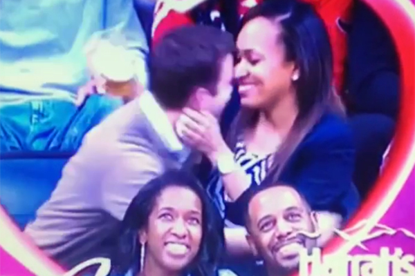 Câmera do beijo registra um acidente nada romântico entre casais