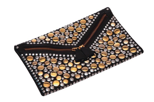 Bolsa-carteira de couro com tachas e zíper duplo Bolsa-carteira de couro com tachas e zíper duplo