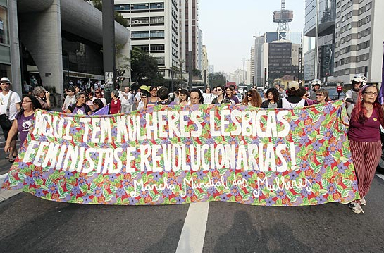 DIversos debates ocorrem na semana que antecede a Parada Gay