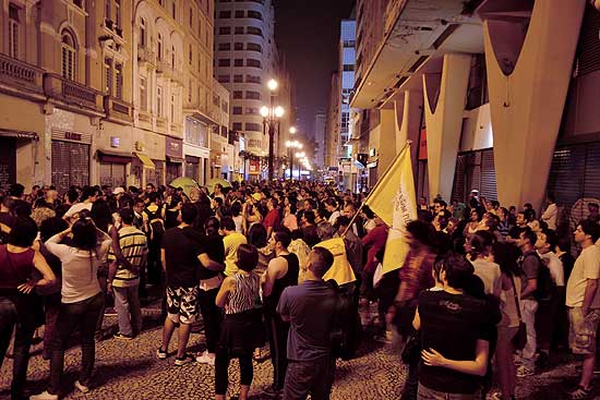 caminhada-noturna-2.jpeg