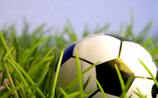 A High Soccer oferece cinco campos de futebol society para alugar