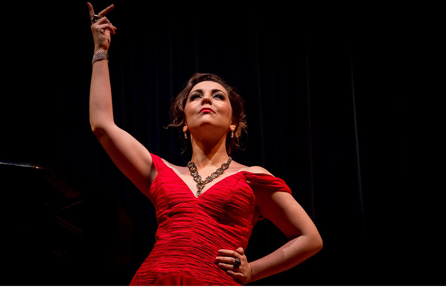 carmen-monarcha_paulo-perez.png