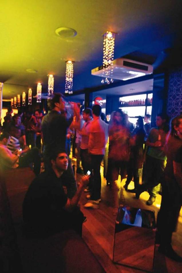 Cartel Club: gays e playboys dividem o espaço Cartel Club: gays e playboys dividem o espaço