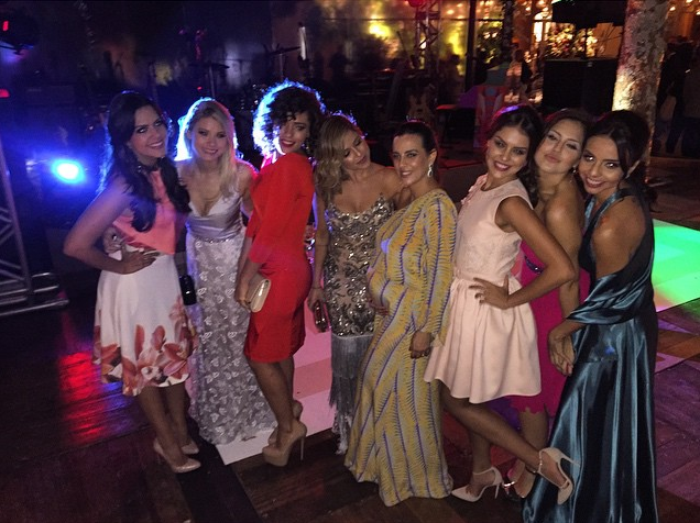 Livia Rossy, Karen Junqueira, Roberta Almeida, Priscila Sol, Renatta Gomes, Paloma Bernardi e Belinha Lopes (Foto: Reprodução/Instagram)
