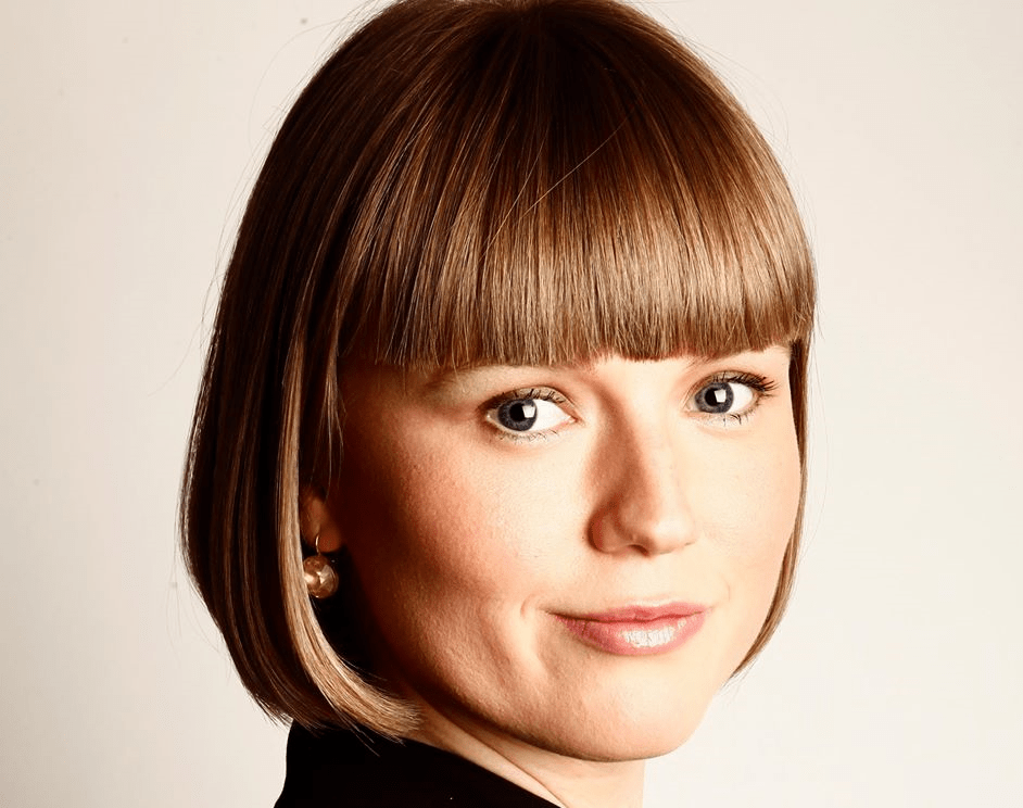 Advogada recebe elogio no Linkedin, expõe o caso e é chamada de “feminazi”