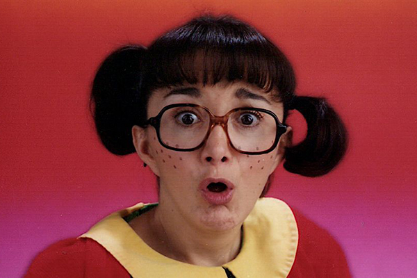 Atriz que interpreta Chiquinha em ‘Chaves’ revela podres da viúva de Roberto Bolaños em programa de televisão