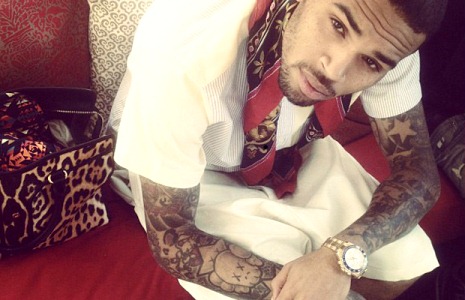 Chris Brown anuncia aposentadoria em comunicado no Twitter