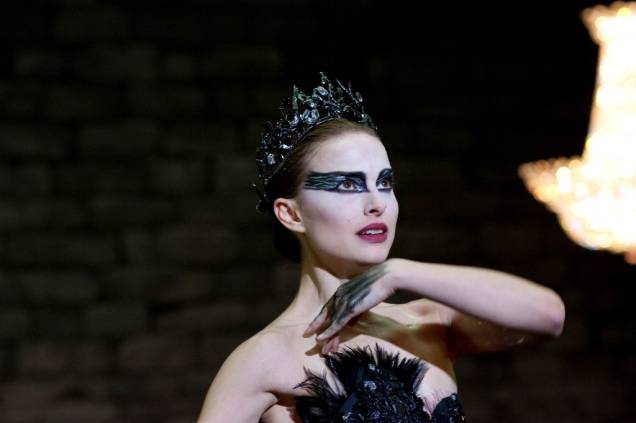 No mundo do balé: Natalie Portman vive uma tímida bailarina que busca a perfeição em seu trabalho No mundo do balé: Natalie Portman vive uma tímida bailarina que busca a perfeição em seu trabalho