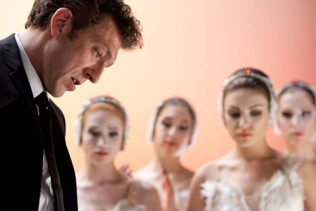 Vincent Cassel: ator interpreta o coreógrafo do balé O Lago dos Cisnes