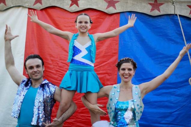 Corda Bamba, História de uma Menina Equilibrista: aventura brasileira narra a história de uma garotinha de circo tentando se lembrar do seu passado Corda Bamba, História de uma Menina Equilibrista: aventura brasileira narra a história de uma garotinha de circo tentando se lembrar do seu passado