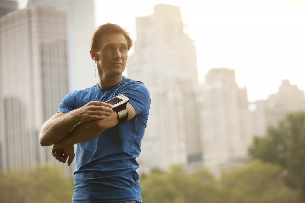 Correr com música pode dificultar os reconhecimento dos seus limites. Crédito: Latinstok