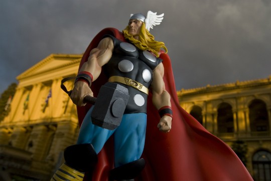 Thor: o Museu do Ipiranga foi construído com um estilo arquitetônico eclético, baseado em um palácio renascentista, digno da moradia de um deus como o próprio personagem