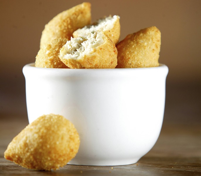 Coxinha de frango com catupiry, do Bar Frango.