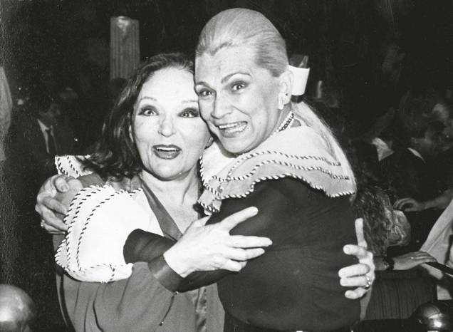 Bibi Ferreira e Hebe Camargo Bibi Ferreira e Hebe Camargo